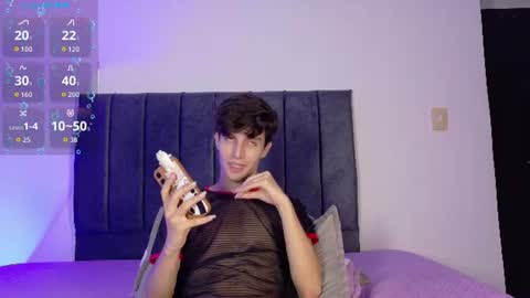 Snapshot of axxxel_twink chatting on 07-05-26, 04:19 Axxxel online show from 07-05-26, 04:19