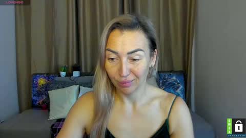 Jully online show from 11-25-25, 06:30