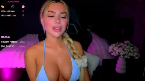 Snapshot of ayla_demir chatting on 06-29-26, 08:09 Ayla Demir online show from 06-29-26, 08:09