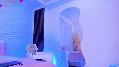 Snapshot of aylinlove_ chatting on 07-03-26, 12:44 aylinlove_ online show from 07-03-26, 12:44