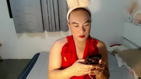 Snapshot of ayumibahogbilat chatting on 04-13-26, 01:05 ayumi online show from 04-13-26, 01:05