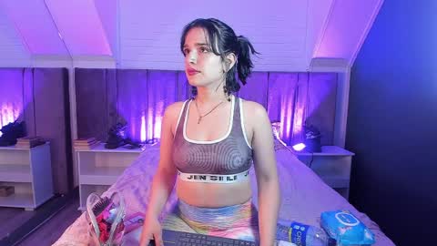 Azahara online show from 04-01-26, 11:35
