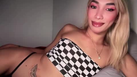 azalea_cum69 online show from 05-26-26, 05:20