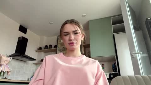 Lily online show from 06-08-26, 09:31