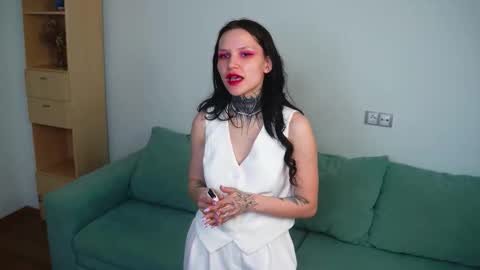 Sara online show from 03-26-26, 07:25