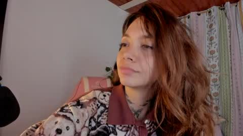 azumi saan online show from 08-08-26, 05:42