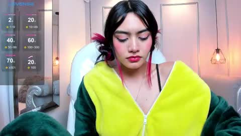 Azura online show from 02-11-25, 01:41