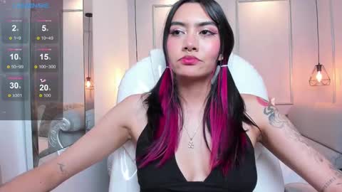 Azura online show from 02-20-25, 11:32