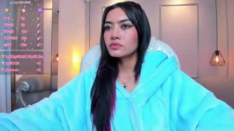 Azura online show from 10-17-25, 08:11