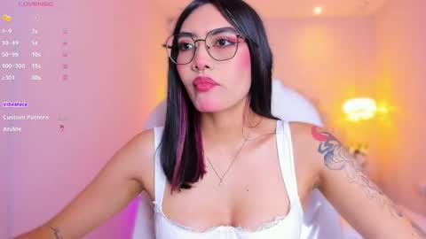 Azura online show from 04-15-26, 08:20