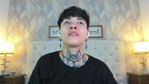 Anny online show from 05-26-26, 02:51