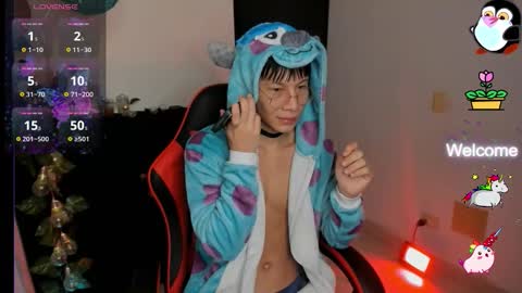Snapshot of baaby_boyy chatting on 02-16-26, 01:29 odeley online show from 02-16-26, 01:29
