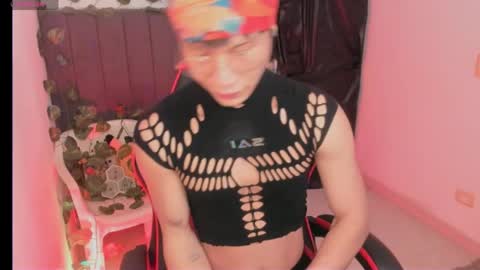 Snapshot of baaby_boyy chatting on 04-12-26, 08:03 odeley online show from 04-12-26, 08:03