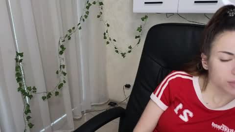 Snapshot of babby_anyaa chatting on 05-24-26, 04:06 Anya online show from 05-24-26, 04:06