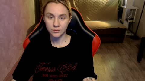 baby_kitte online show from 04-04-26, 02:25