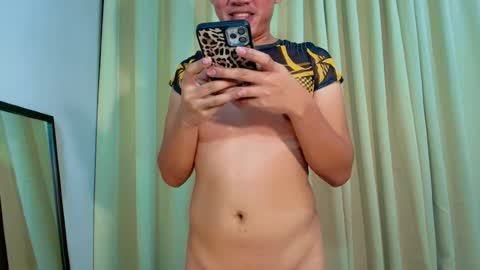 Snapshot of baby_mitch2 chatting on 06-28-26, 02:17 BABY MITCH online show from 06-28-26, 02:17