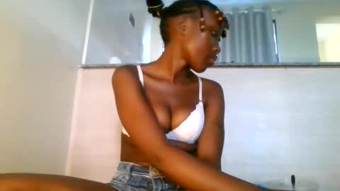 Snapshot of baby_smiler chatting on 05-18-26, 02:12 baby_smiler online show from 05-18-26, 02:12