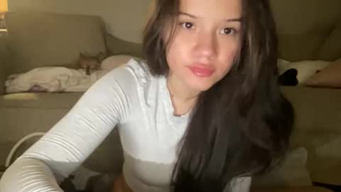 Snapshot of babyaves chatting on 11-21-25, 04:11 babyaves online show from 11-21-25, 04:11
