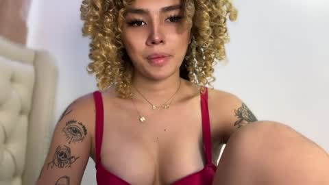 Clara online show from 05-22-26, 05:14