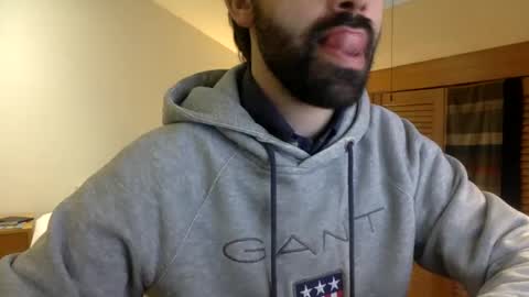 Snapshot of babyhardy chatting on 12-13-24, 11:23 Tom A. online show from 12-13-24, 11:23