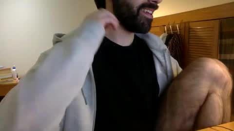 Snapshot of babyhardy chatting on 12-17-24, 08:21 Tom A. online show from 12-17-24, 08:21