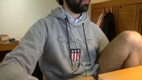 Snapshot of babyhardy chatting on 01-09-25, 12:09 Tom A. online show from 01-09-25, 12:09