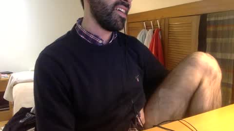 Snapshot of babyhardy chatting on 01-23-25, 07:40 Tom A. online show from 01-23-25, 07:40