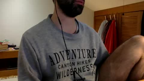 Snapshot of babyhardy chatting on 01-25-25, 01:52 Tom A. online show from 01-25-25, 01:52