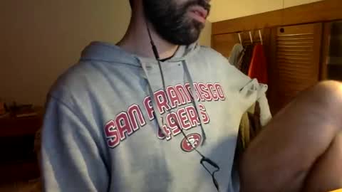 Snapshot of babyhardy chatting on 02-11-25, 01:10 Tom A. online show from 02-11-25, 01:10