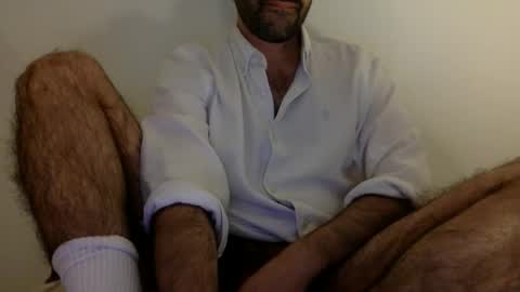 Snapshot of babyhardy chatting on 11-03-25, 11:04 Tom A. online show from 11-03-25, 11:04