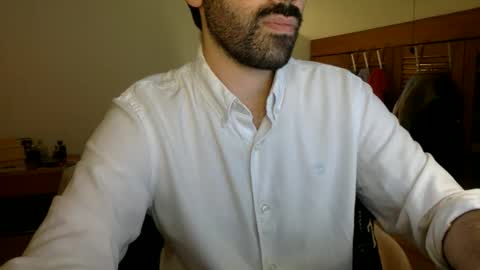 Snapshot of babyhardy chatting on 11-13-25, 04:50 Tom A. online show from 11-13-25, 04:50