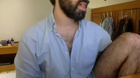 Snapshot of babyhardy chatting on 12-04-25, 06:27 Tom A. online show from 12-04-25, 06:27