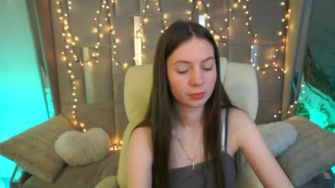 Lady Vi online show from 05-04-26, 02:02