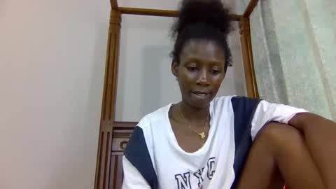 Snapshot of babytylerr chatting on 03-22-26, 01:25 babytylerr online show from 03-22-26, 01:25