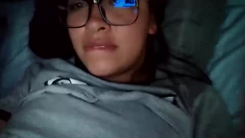 Snapshot of babyymango_ chatting on 01-05-25, 05:41 Gisselle online show from 01-05-25, 05:41