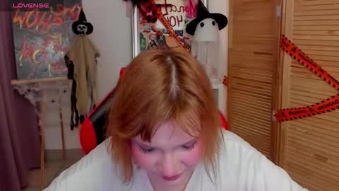 babyyulli online show from 10-29-25, 08:38