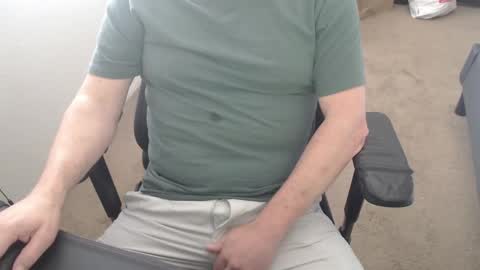 baddaddy77 online show from 04-12-26, 09:42