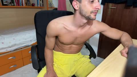 Snapshot of badguy_22 chatting on 05-31-26, 08:21 Badguy online show from 05-31-26, 08:21