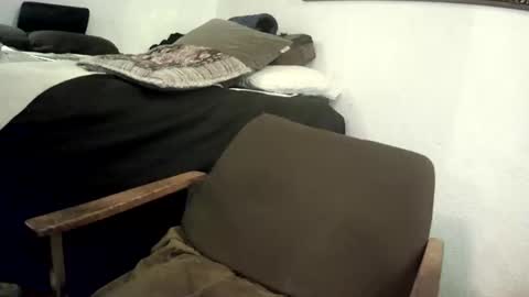 Mexican livin Off the Wall online show from 02-03-26, 05:16