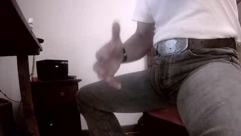 Mexican livin Off the Wall online show from 06-25-26, 05:12