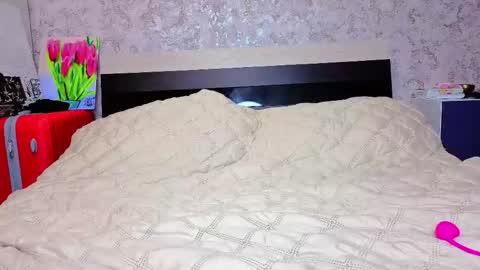 holly online show from 03-12-26, 03:51