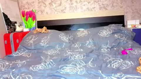 holly online show from 03-31-26, 03:45