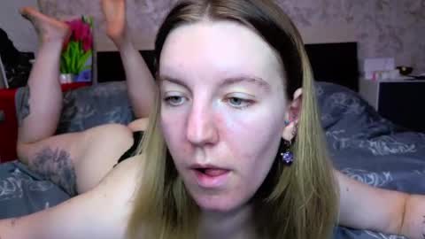 holly online show from 04-05-26, 03:31