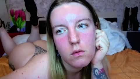 holly online show from 05-14-26, 03:41