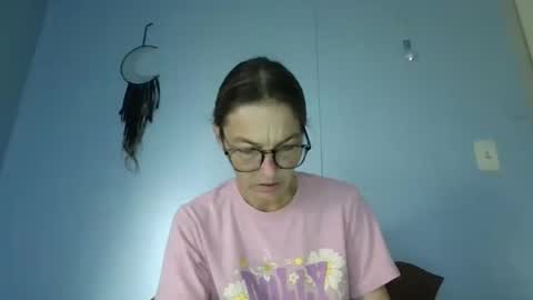 Snapshot of bamacpl80 chatting on 07-09-26, 12:20 bamacpl80 online show from 07-09-26, 12:20