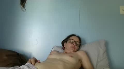 Snapshot of bamacpl80 chatting on 07-10-26, 01:03 bamacpl80 online show from 07-10-26, 01:03