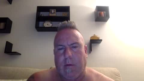 banana5289 online show from 05-17-26, 10:33