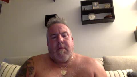 Snapshot of banana5289 chatting on 07-11-26, 10:51 banana5289 online show from 07-11-26, 10:51