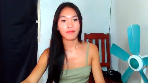 Snapshot of baninay810654 chatting on 06-05-26, 10:48 baninay810654 online show from 06-05-26, 10:48