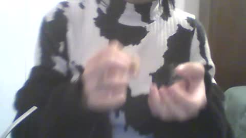 Snapshot of banssshi98 chatting on 06-14-26, 10:56 banssshi98 online show from 06-14-26, 10:56